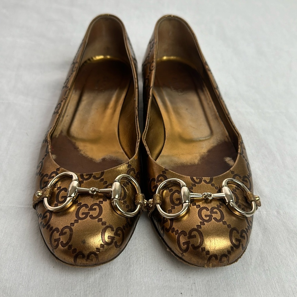 Gucci flats